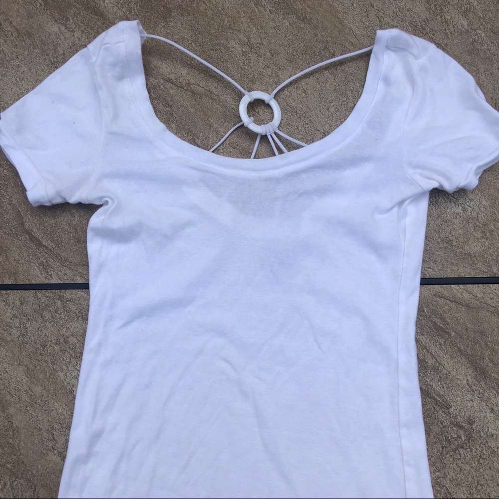 💖Your Basic White Tee with a 90s Twist